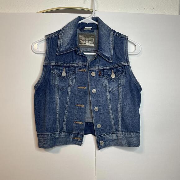Vintage-Style Levi’s Trucker Denim Vest – Classic Medium Wash, Women’s XS - Picture 3 of 8